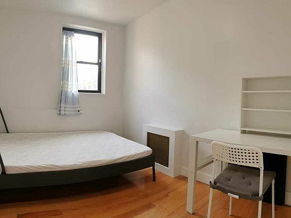 5th image of 65-50 Wetherole St #5W