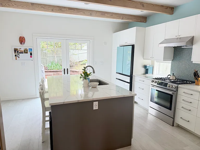 923 Cascade Ave — Photo 14