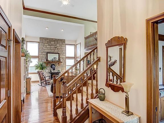 5th image of 1710 Cranbrook Dr