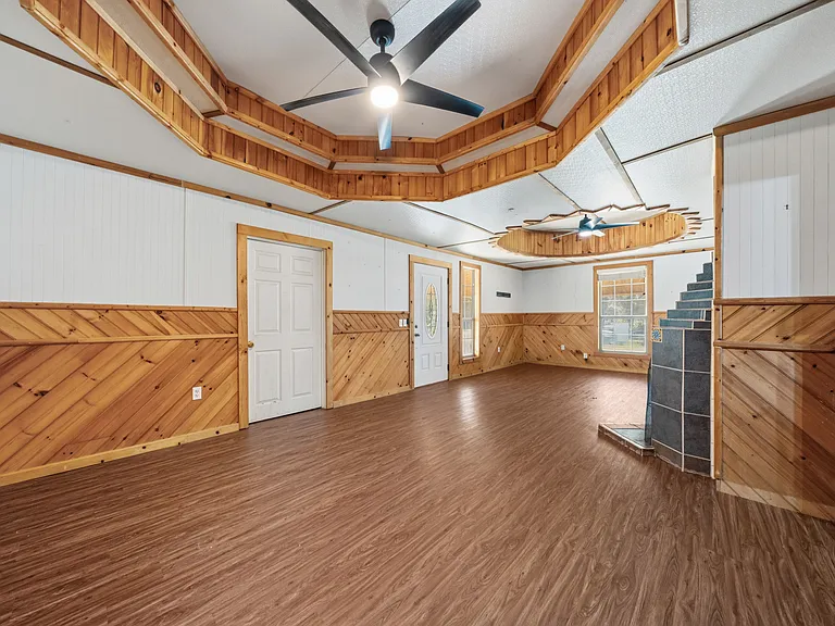 700 Harrel Ave — Photo 7