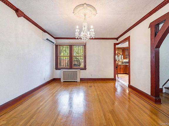 3rd image of 130-35 229th Street