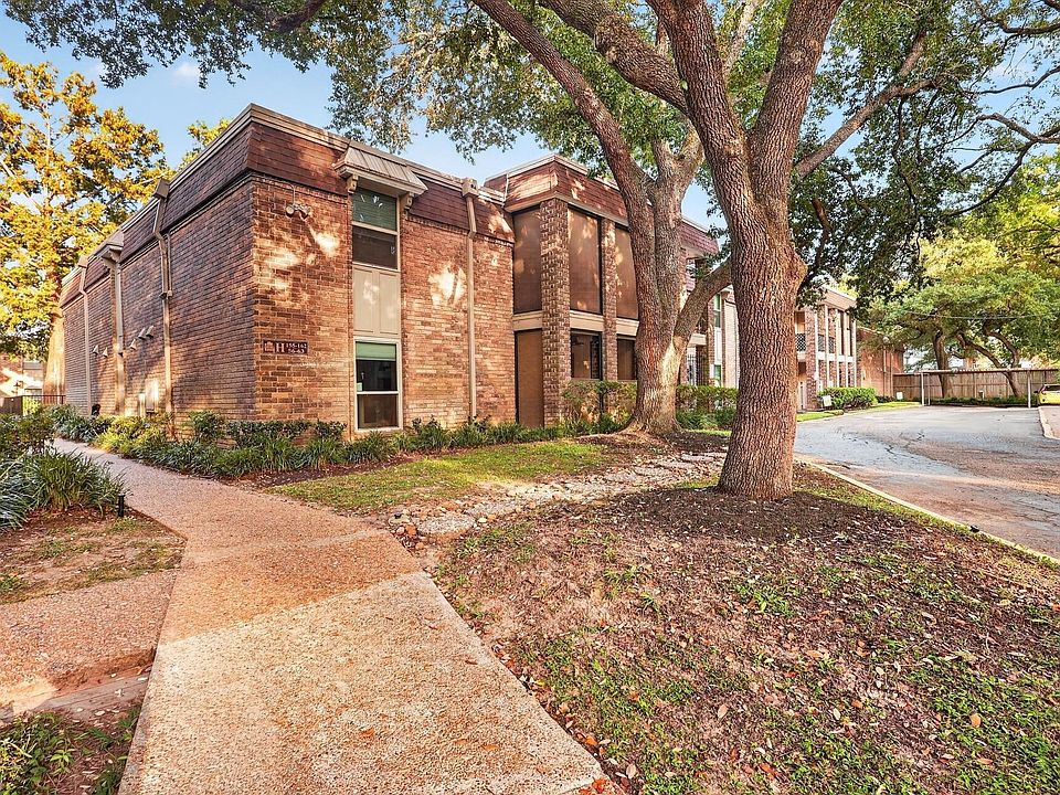 1st image of 7575 Katy Fwy APT 63