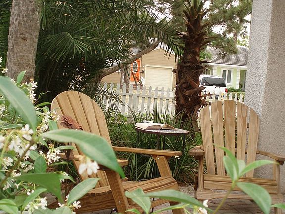 Outdoor sitting area