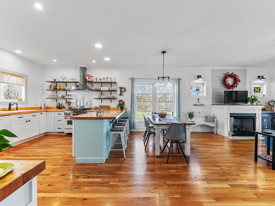 19th image of this home