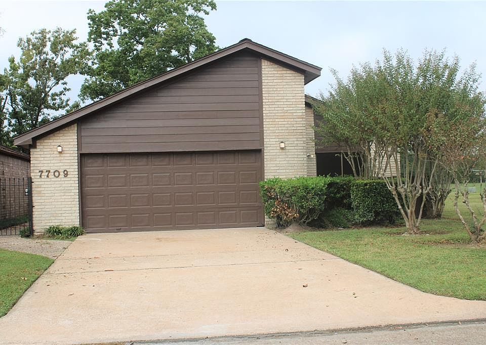 1st image of 7709 Green Lawn Dr