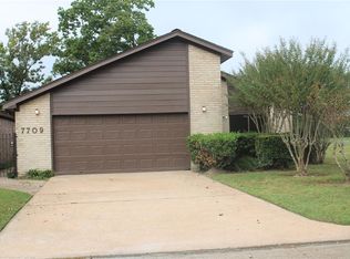 7709 Green Lawn Dr, Houston, TX 77088