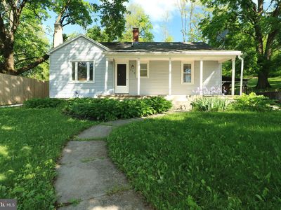 250 E Main St, Millheim, PA, 16854
