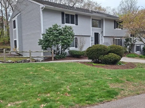 10 Beals Cove Rd APT C, Hingham, MA 02043