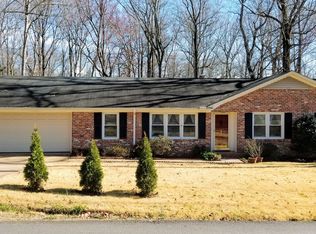 207 Tanner Rd, Taylors, SC 29687