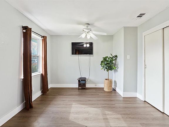 5th image of 1227 Lorraine Ln