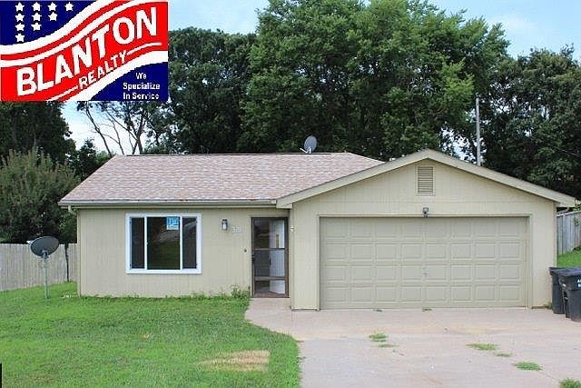 1st image of 310 Palomino Ln