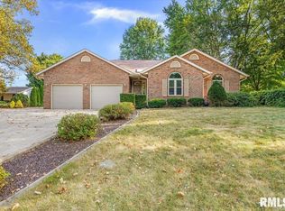 12 Cheyenne Dr, Springfield, IL 62711