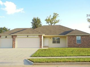 4792 W Skyler Dr, Springfield, MO 65802