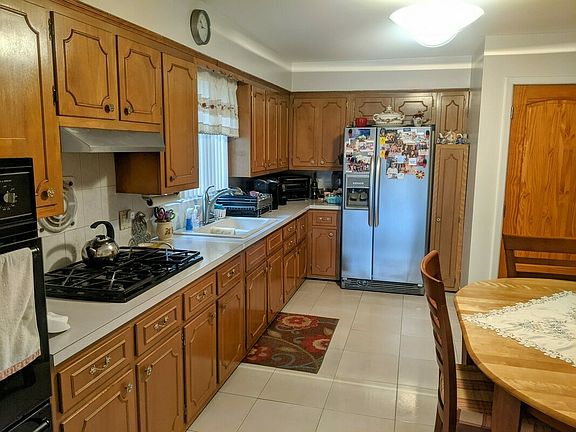 5th image of 2738 Harway Ave