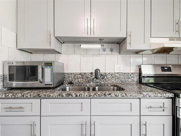 106 Lake Villa Way — Photo 5