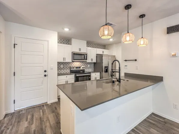 7377 Philip Cove St, North Las Vegas, NV 89084