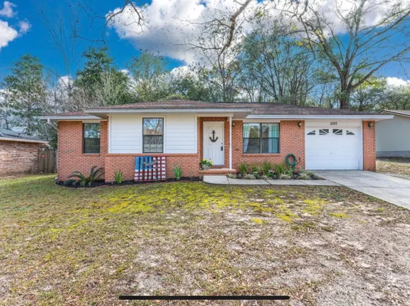 1693 N Pearl St, Crestview, FL 32536