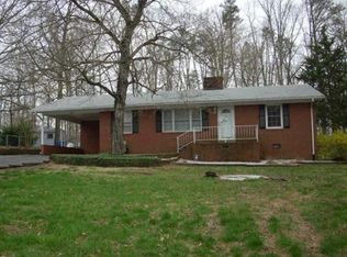 377 Curtis St, Ramseur, NC 27316