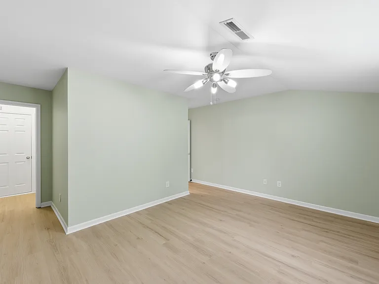 3015 Berkeley Springs Pl — Photo 24