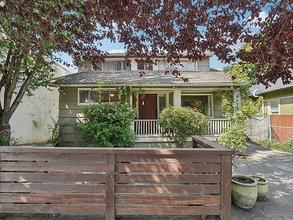 3rd image of 5629 SE Center St