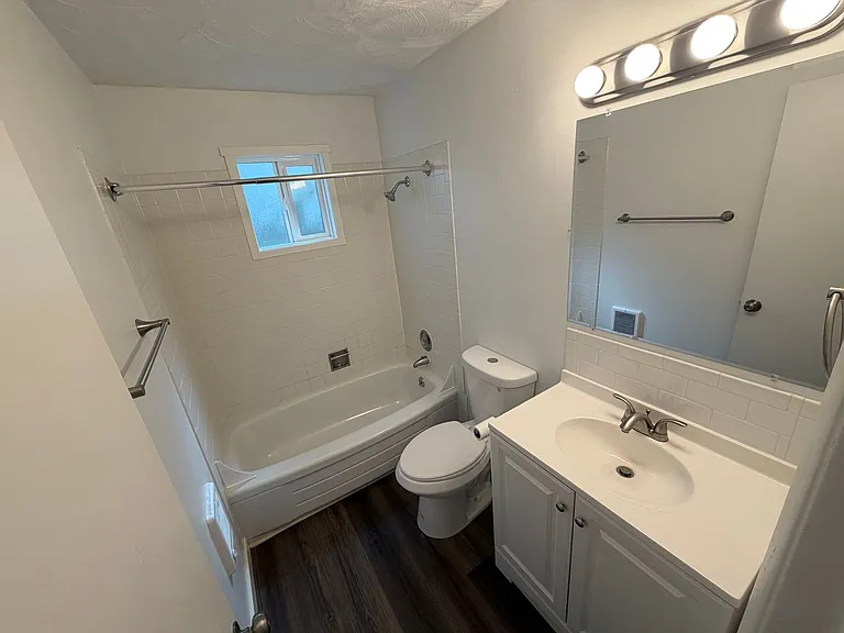 1104 West 7th Avenue Apartments — Photo 22
