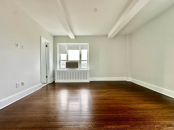 1080 Amsterdam Avenue image 12 of 31