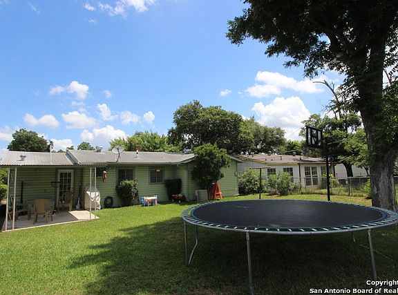 5th image of 114 Glencoe Dr