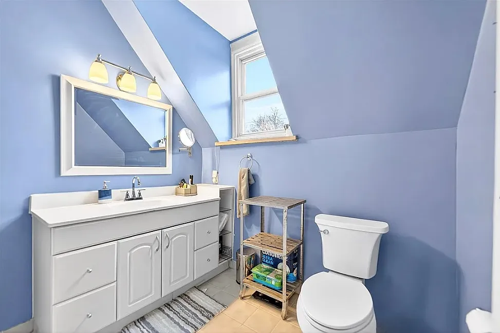 2 bed, 970 sqft, $1,800 — Photo 3