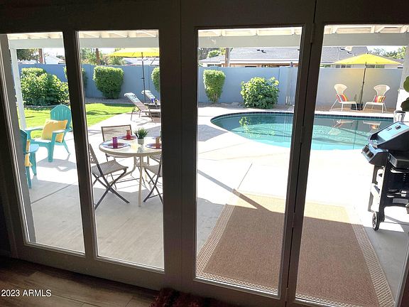 5th image of 341 E LA DIOSA Drive