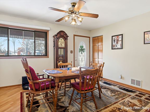 2nd image of 5218 Parkview Dr