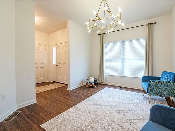 4th image of 480 Chief Tatamy St