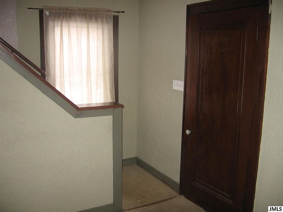 2nd image of 1112 Greenwood Ave