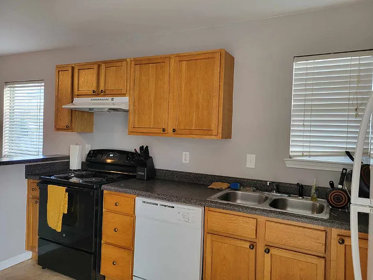 265 Benachi Ave #B — Photo 12