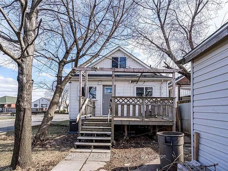 395 Paling Ave — Photo 33