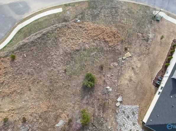 2806 Talon Cir NE, Huntsville, AL 35811