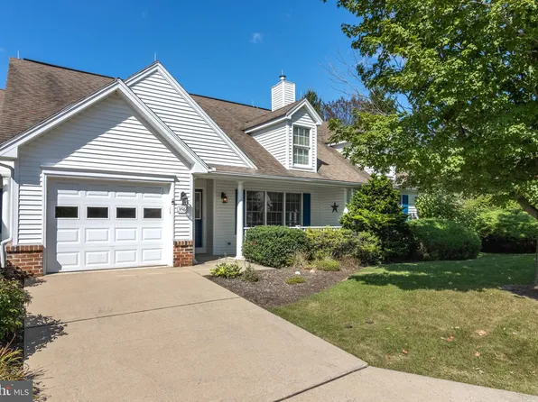 356 Village Heights Dr, State College, PA 16801