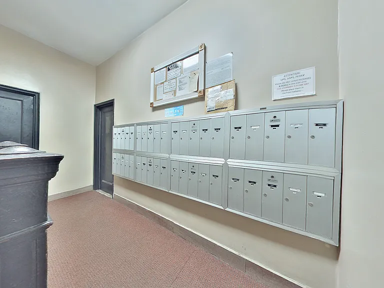 210 E 38th St #2G — Photo 7