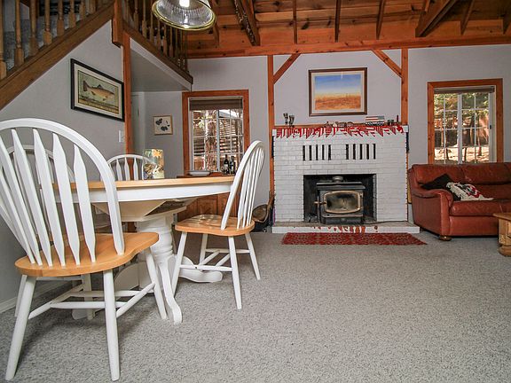 4th image of 23088 Tuolumne Dr