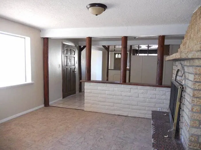 252 Hillview Avenue — Photo 4