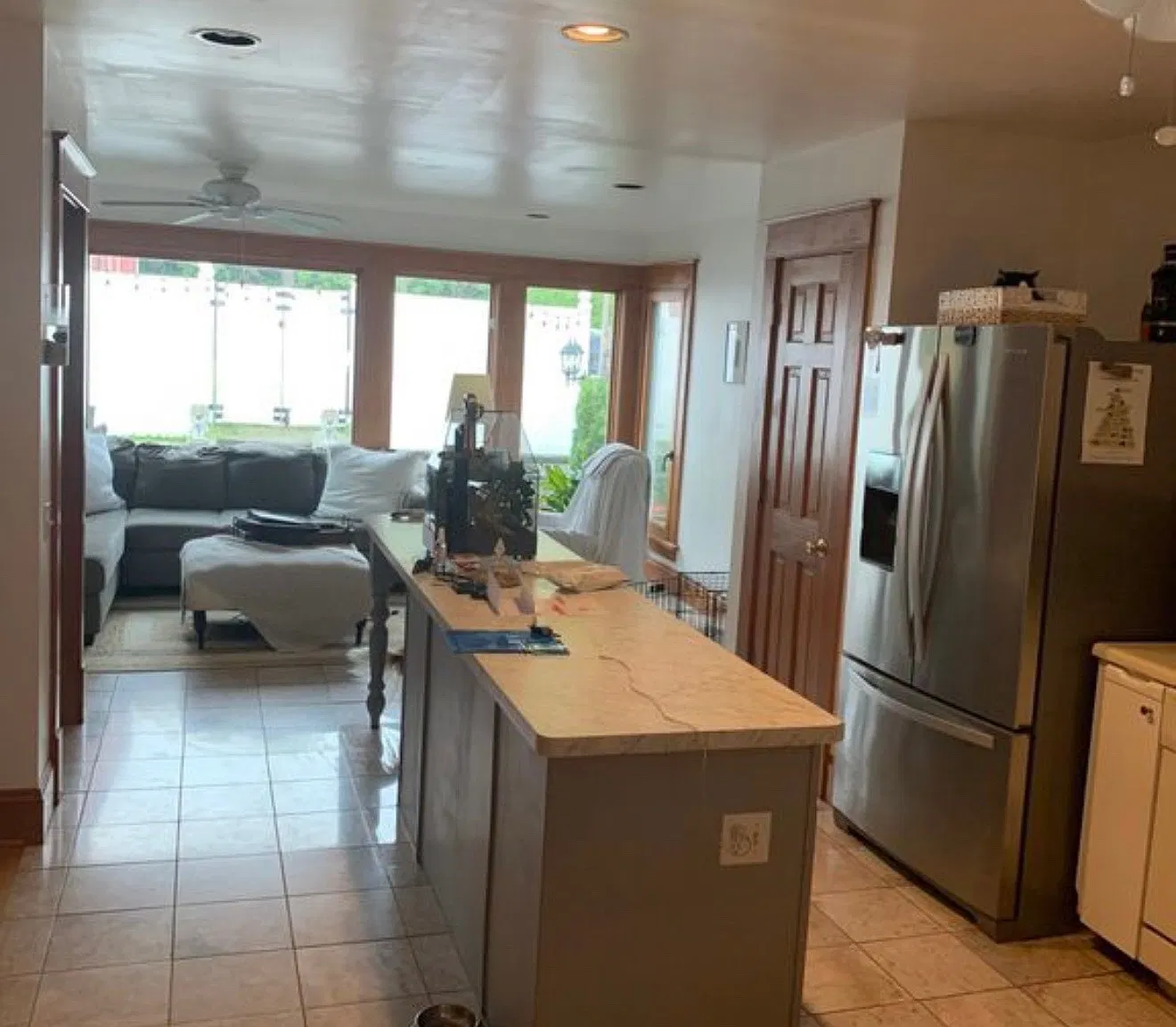 3 bed, 1.5 bath, 1300 sqft, $700 — Photo 3