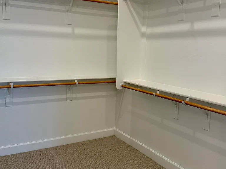 2933 E Mission Ln — Photo 31