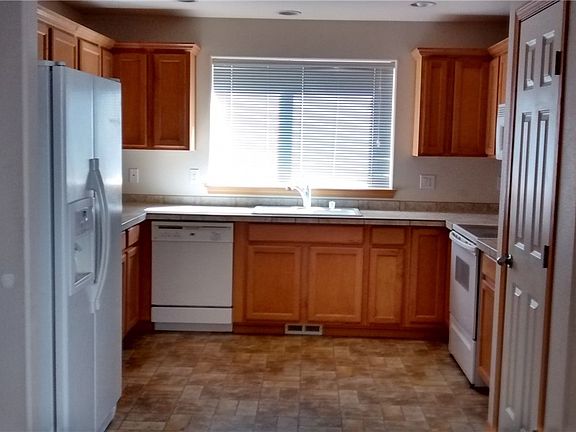 4th image of 18219 96th Ave E