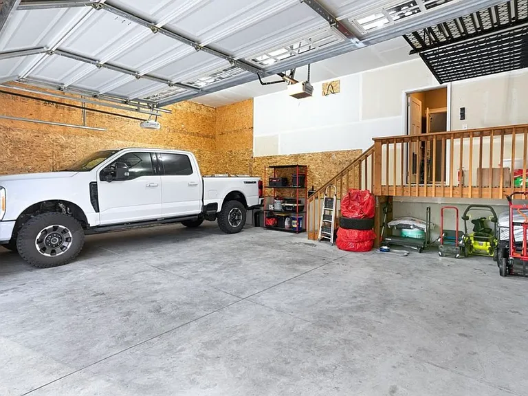 2720 S Seabiscuit Dr — Photo 26
