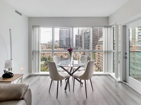 69 Lynn Williams St #904, Toronto, ON M6K 3R7