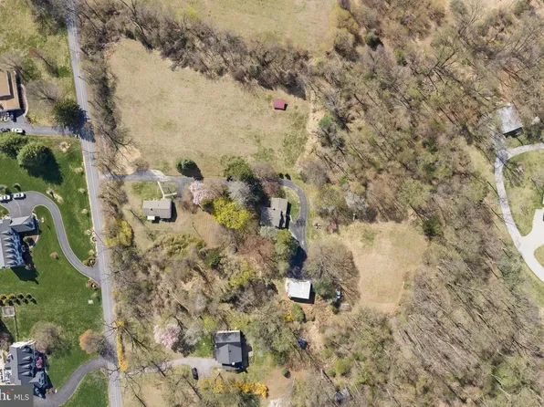 120 Diamond Rock Rd, Phoenixville, PA 19460