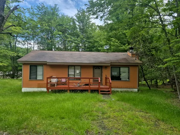 8 Hawk Mew, Lake Ariel, PA 18436