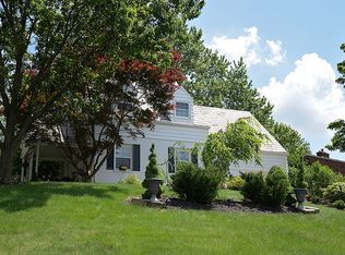 4761 Rolling Hills Rd, Pittsburgh, PA 15236