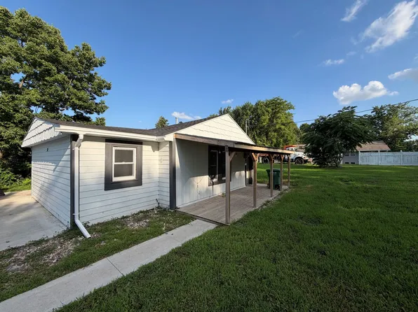 4245 NW 11th St, Des Moines, IA 50313