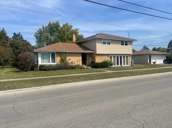 4549 Raymond Ave, Brookfield, IL 60513