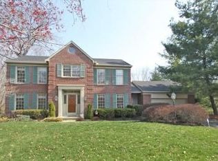 11732 Laurelview Dr, Montgomery, OH 45249